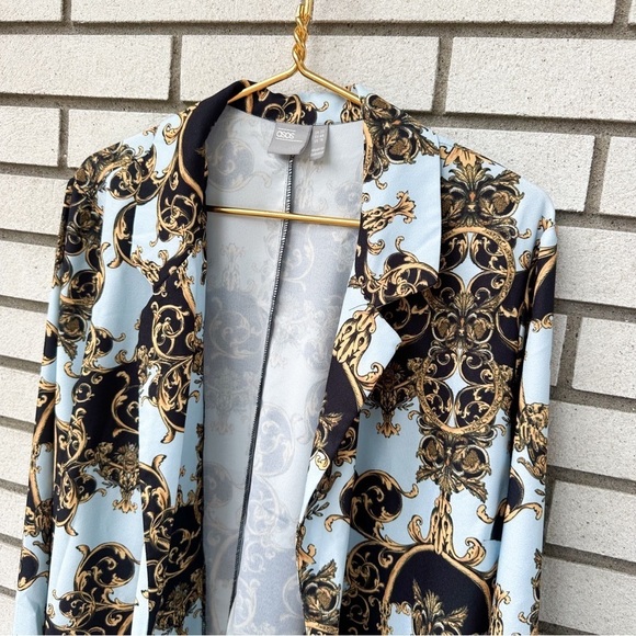 ASOS DESIGN Curve Tailored Soft Scarf Print Relaxed Blazer - Picture 2 of 7